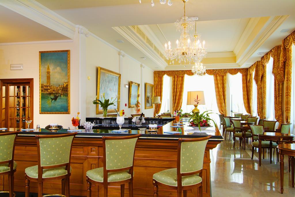 Hotel La Residence & Idrokinesis 아바노테르메 외부 사진